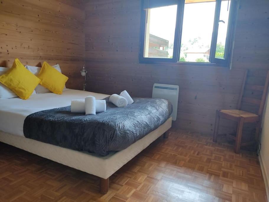 Bel Appartement Au Calme A 5 Minutes Du Village Menthon-Saint-Bernard Luaran gambar